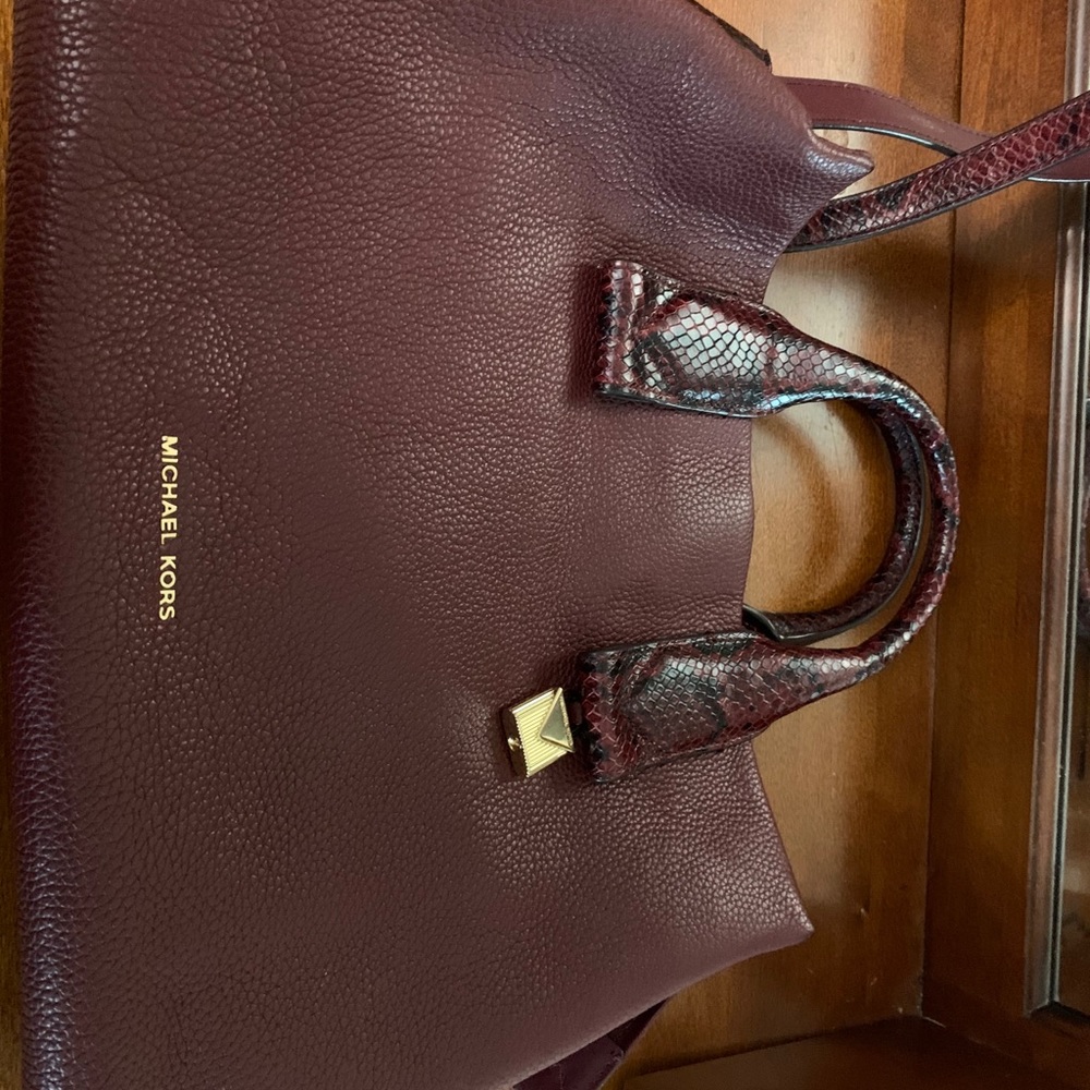 Michael kors hand bag av-1807 f18 610